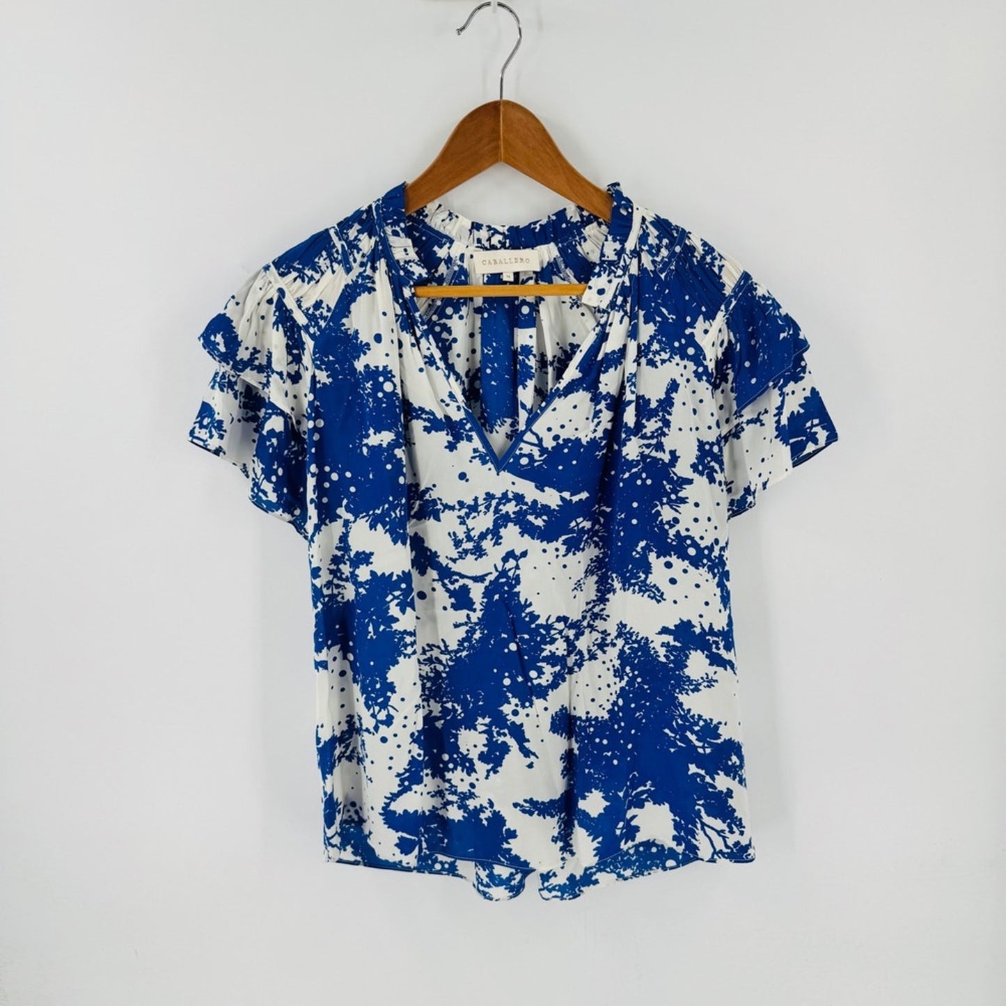 Caballero Flutter Sleeve Top Blue White Medium Abstract Ruffle Coastal Boho