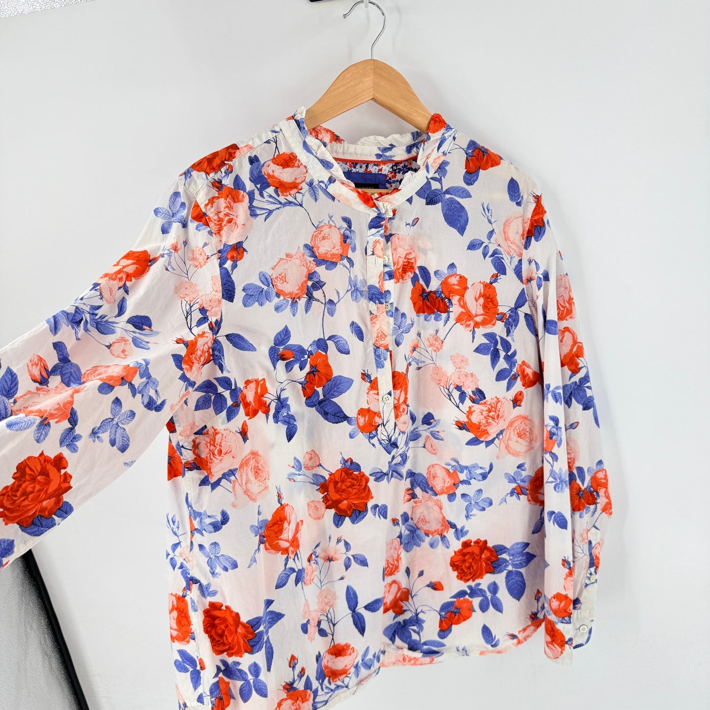 Talbots Floral Button Down Shirt White Blue Red XL Coastal Americana