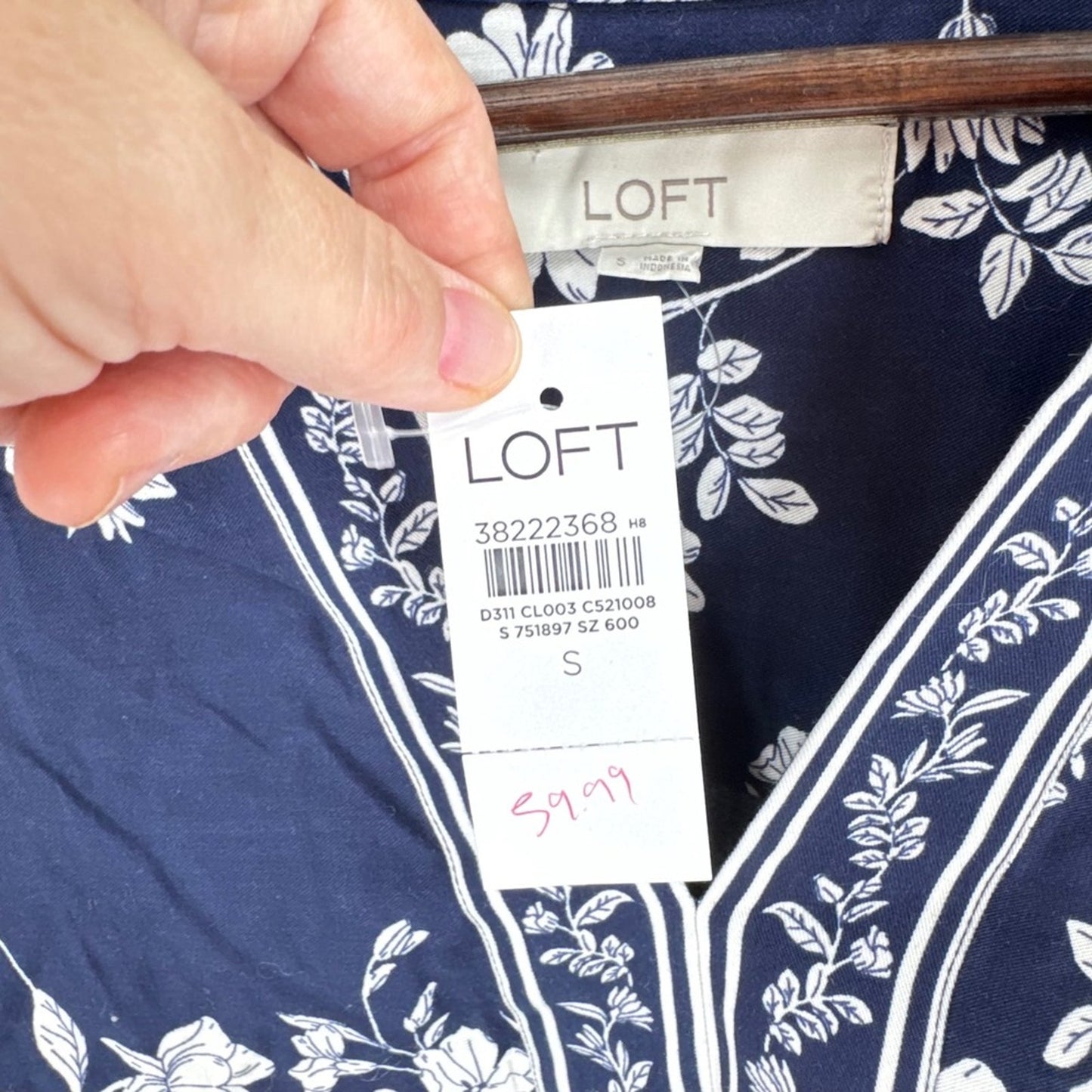 LOFT Navy Blue Floral Split Neck Boho Top Size S NWT Coastal Botanical Spring