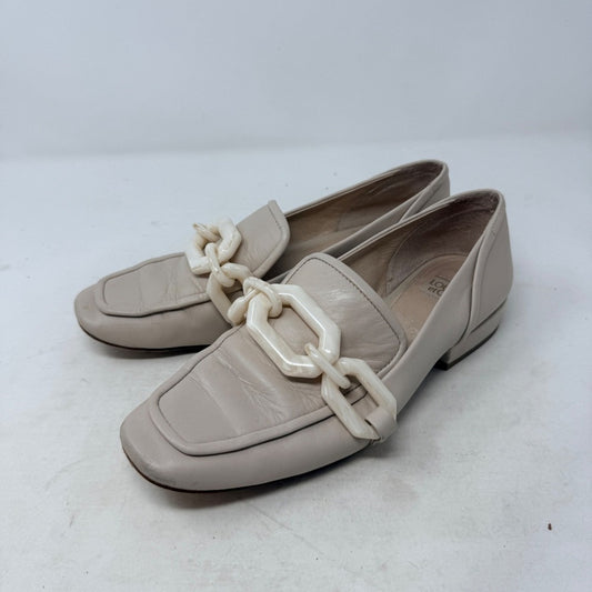 Louise et Cie Beige Leather Chain Link Square Toe Loafers 7.5 M 38 Old Money