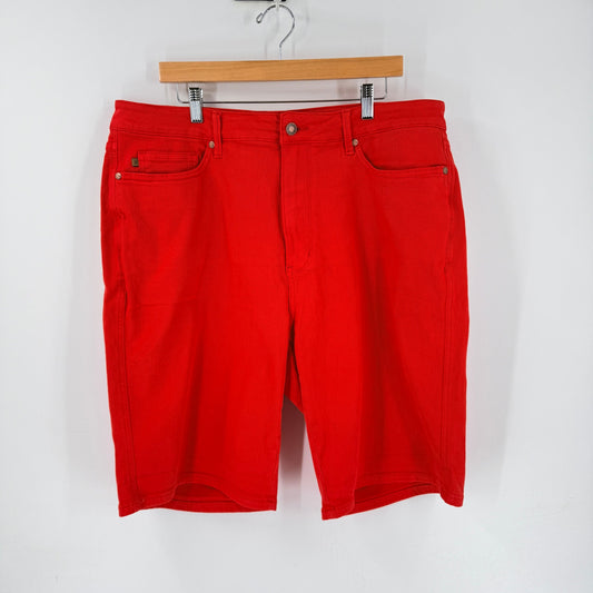 Judy Blue Bermuda Shorts Red 4XL Stretch Denim Mid Rise Summer Americana