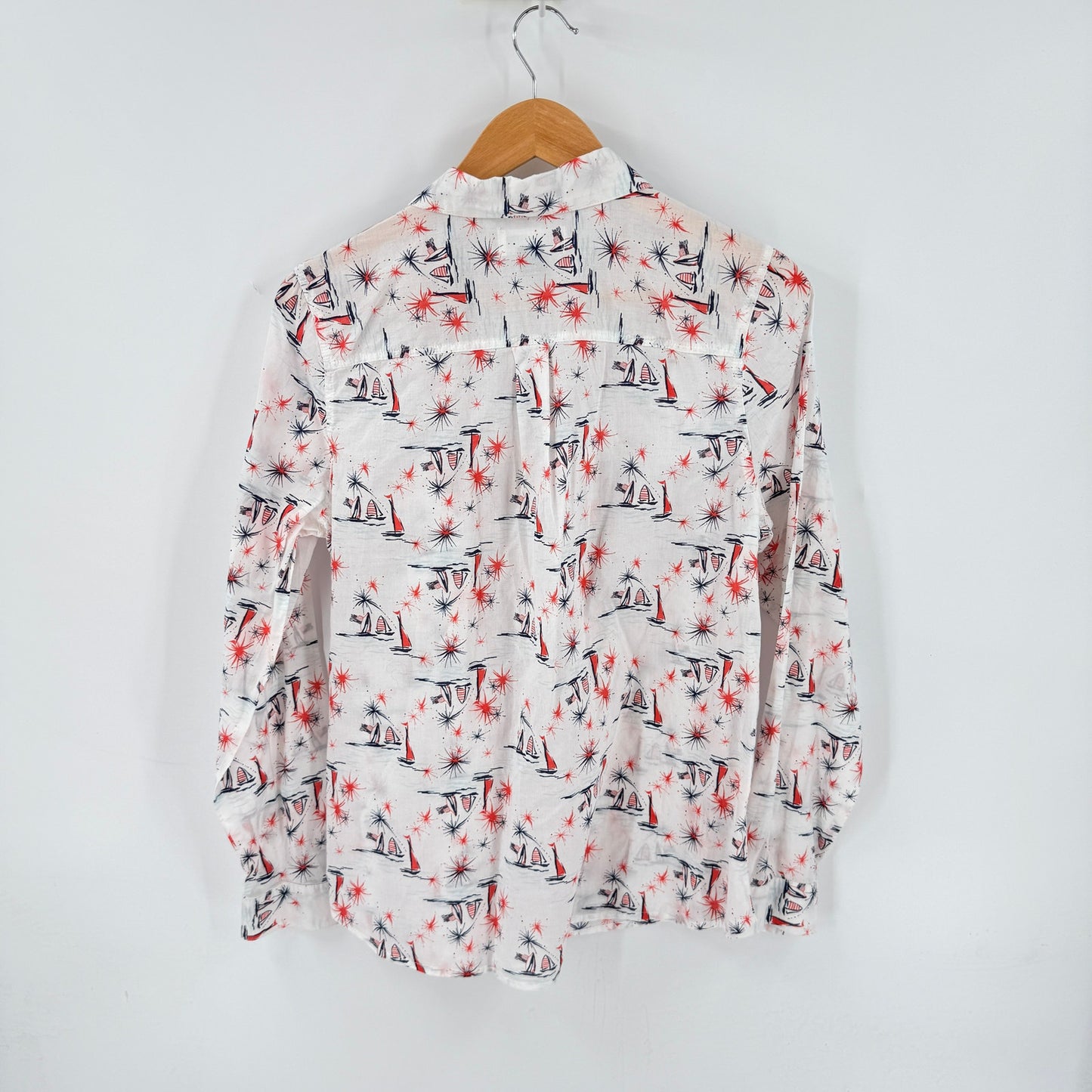 Old Navy Sailboat Print Button Down Shirt Medium 100% Cotton Coastal Americana