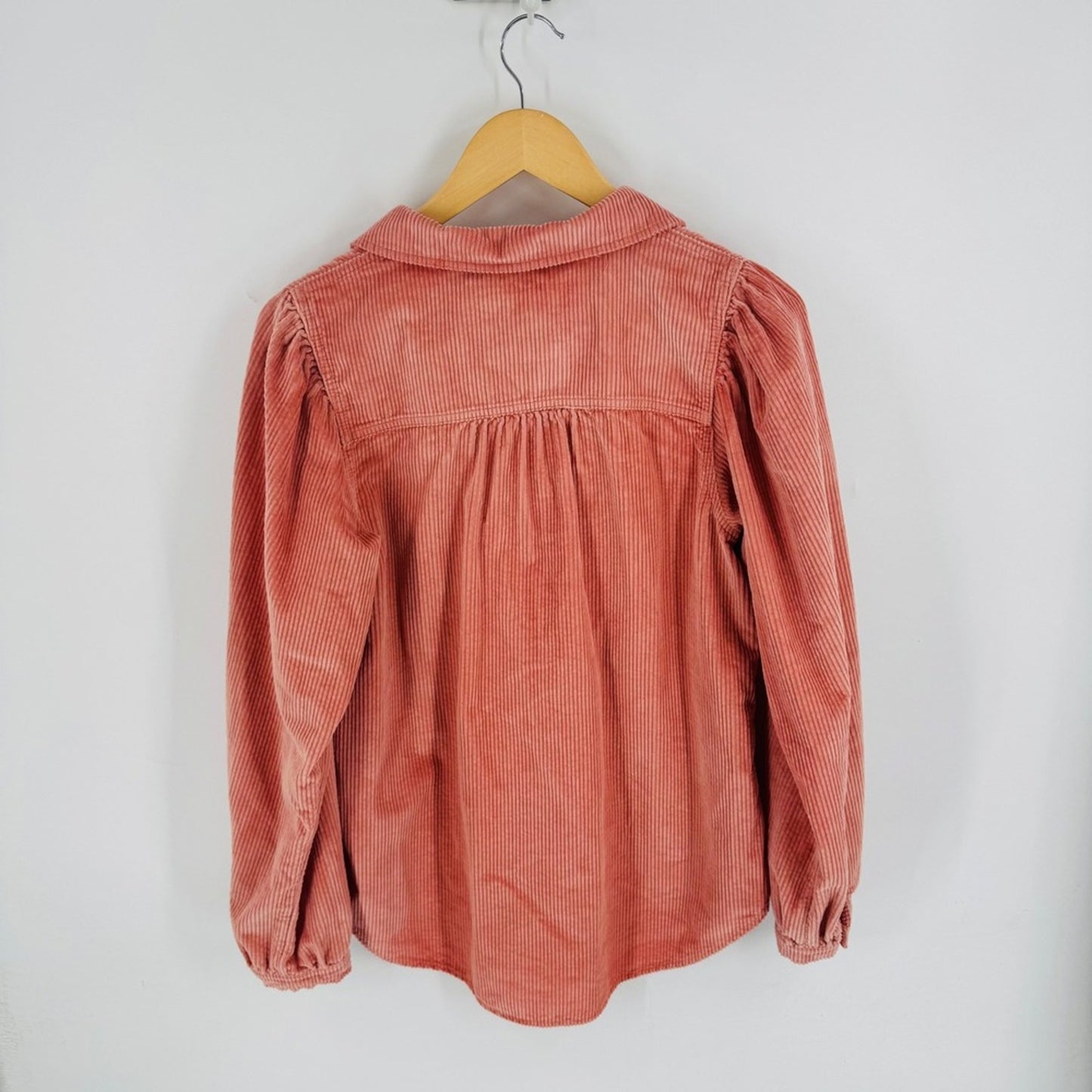 American Eagle Pink Wide Wale Corduroy Button Down Size S Coastal Soft Girl