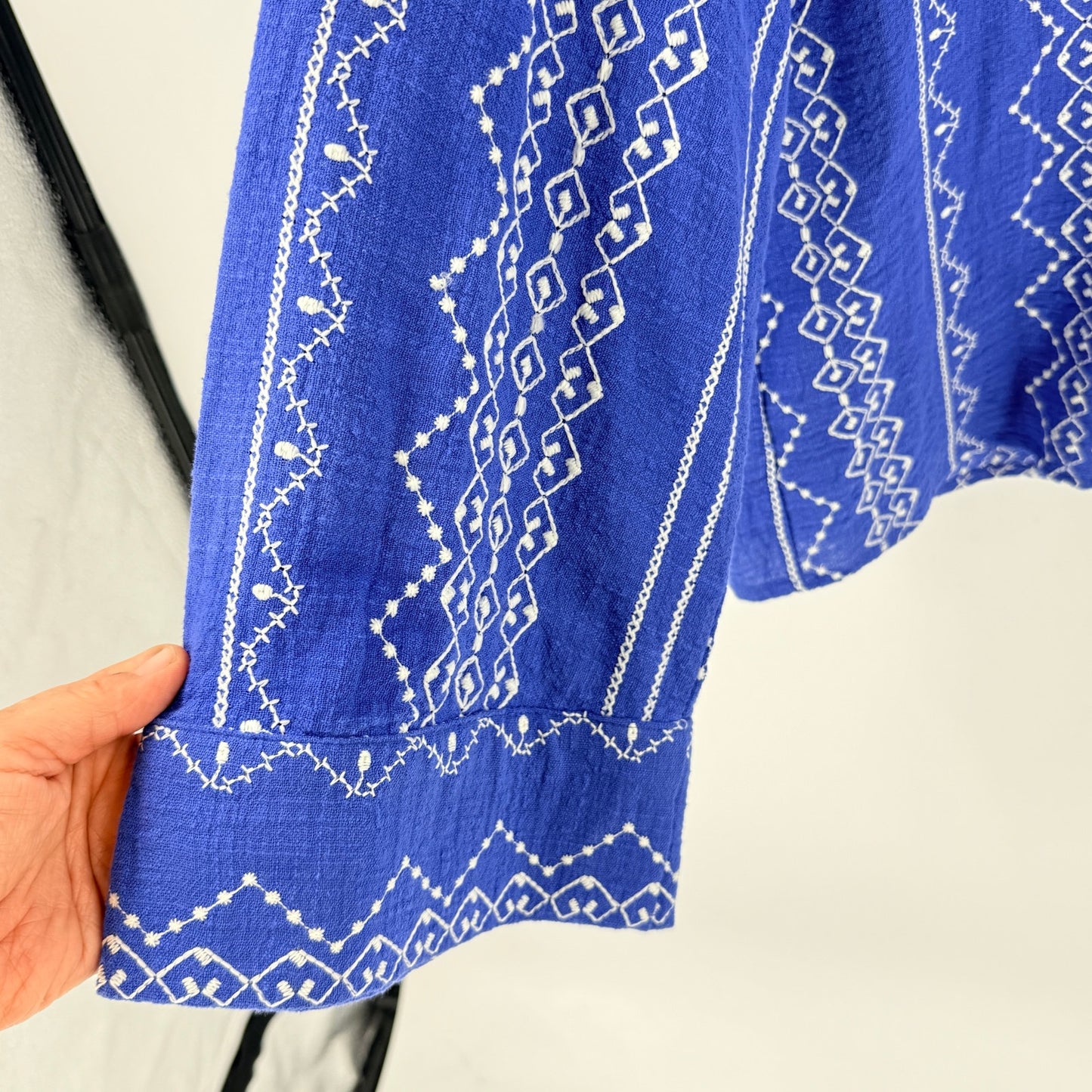 Zara Embroidered Peasant Top Blue White Medium Boho Coastal Resort
