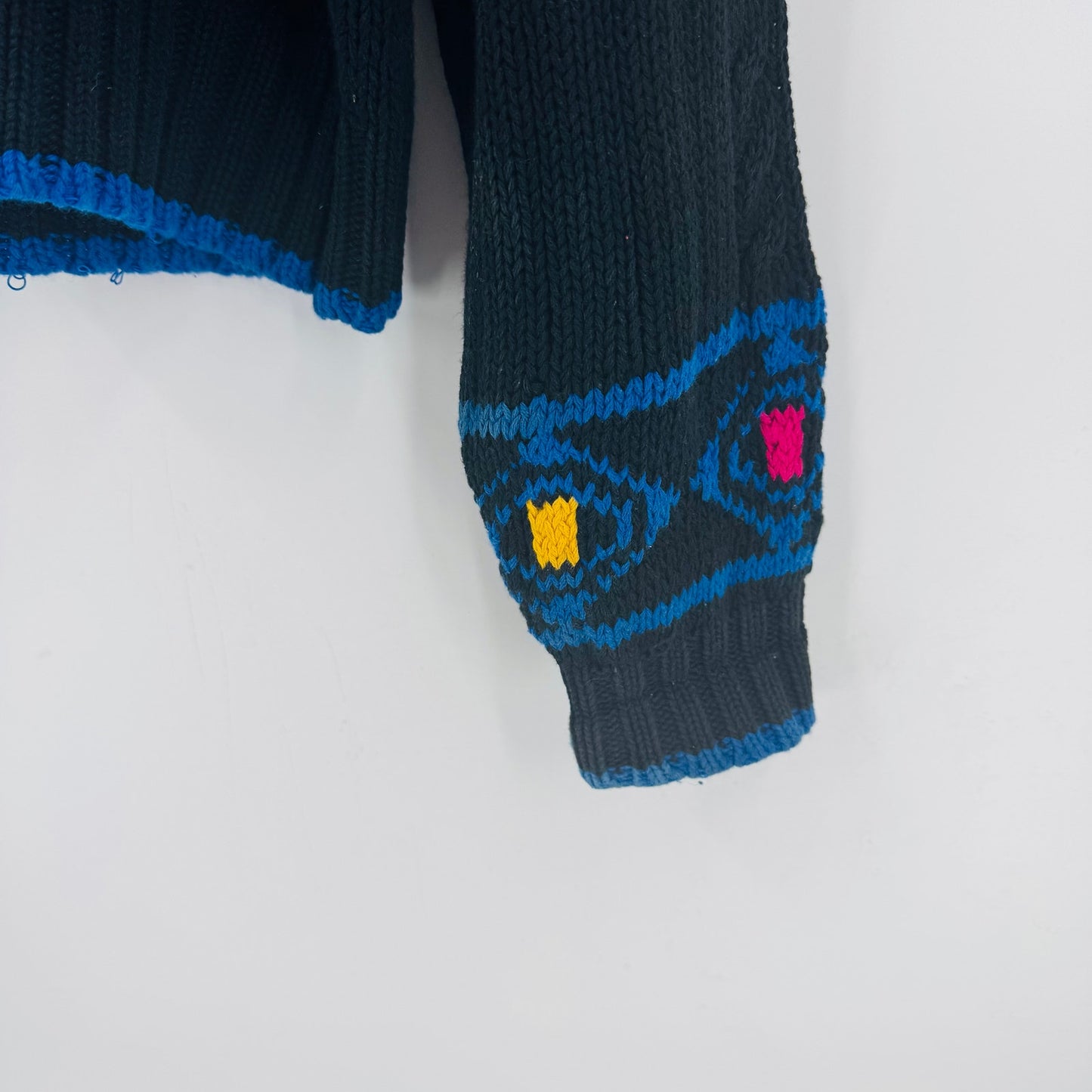 Vintage Liz Wear Knit Crewneck Bright Geo Pattern Black Sweater Size S Small