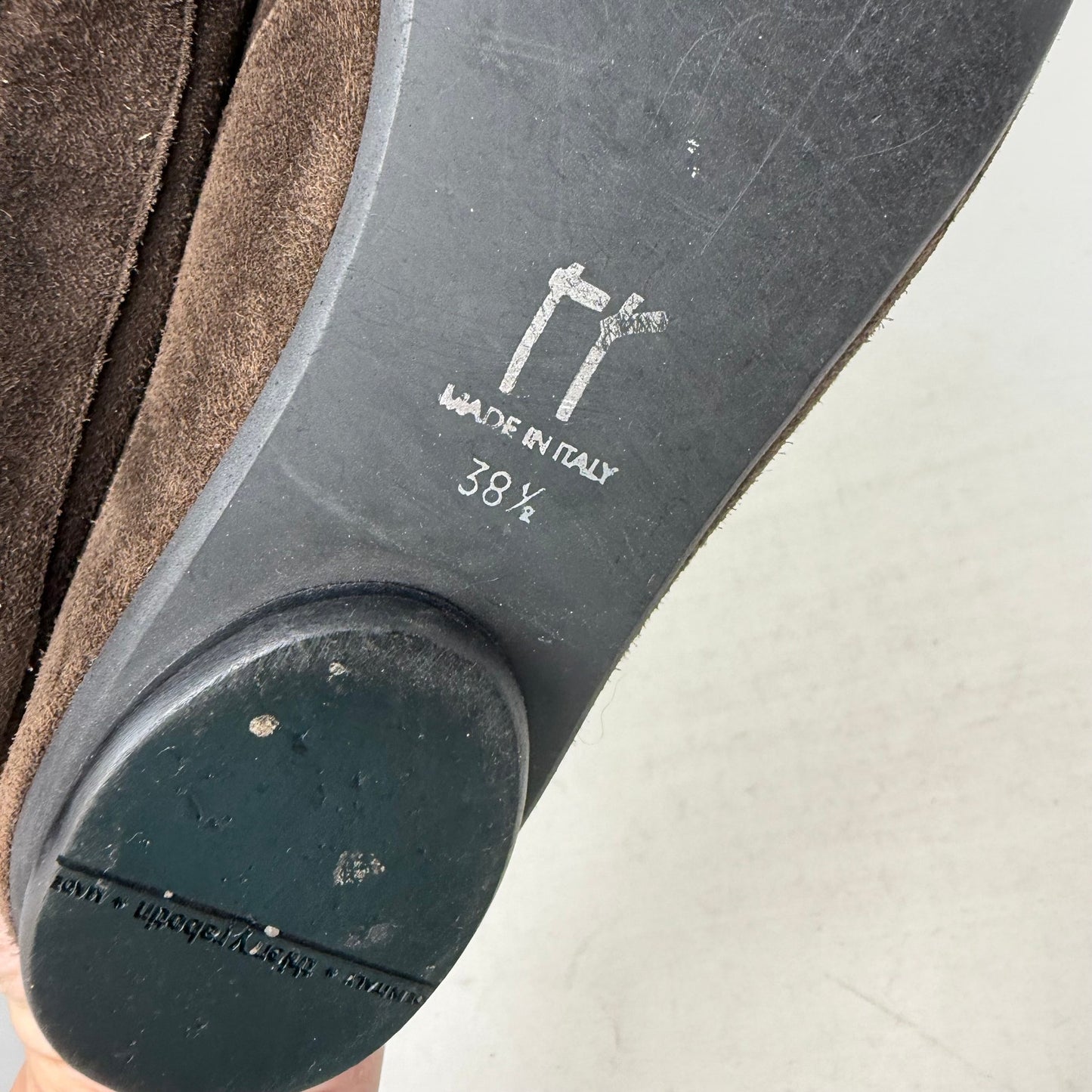 Andy Julien Ballet Flats Women’s Size 38.5 Brown Suede Round Toe Slip On Shoes