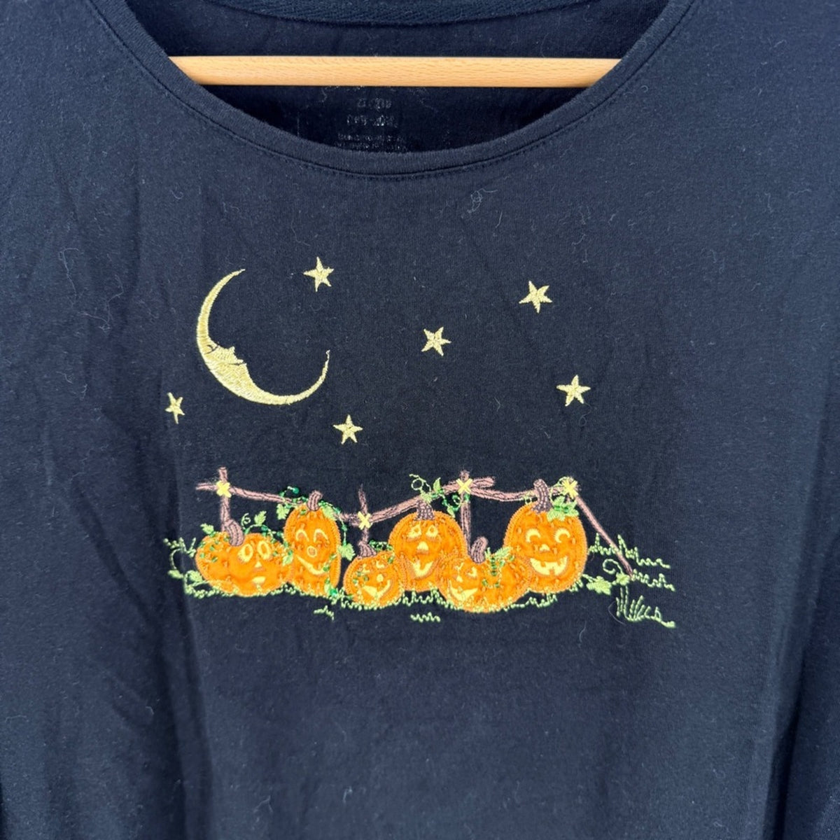St. John's Bay Embroidered Halloween Long Sleeve Shirt Black XL Pumpkin Moon
