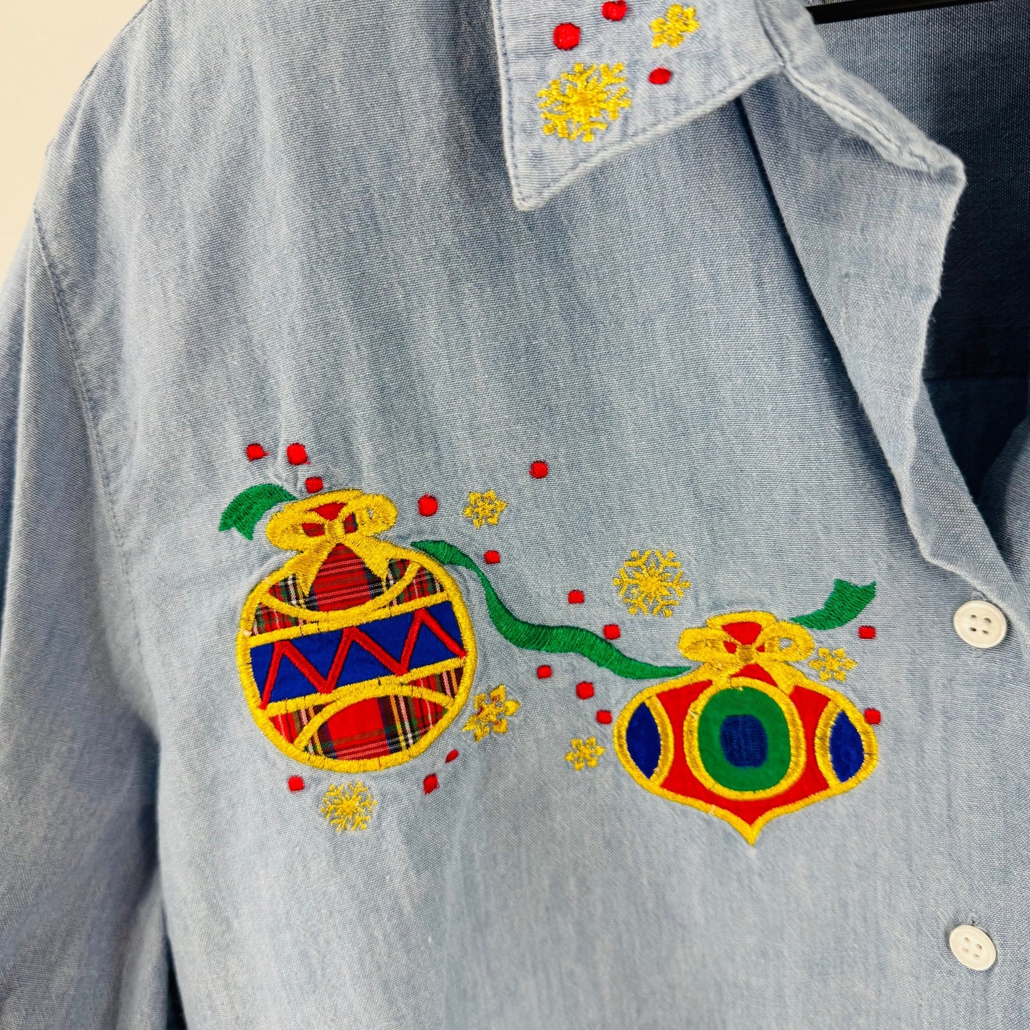 Vintage Karen Scott Chambray Button Down Christmas Ornament Embroidered Shirt L