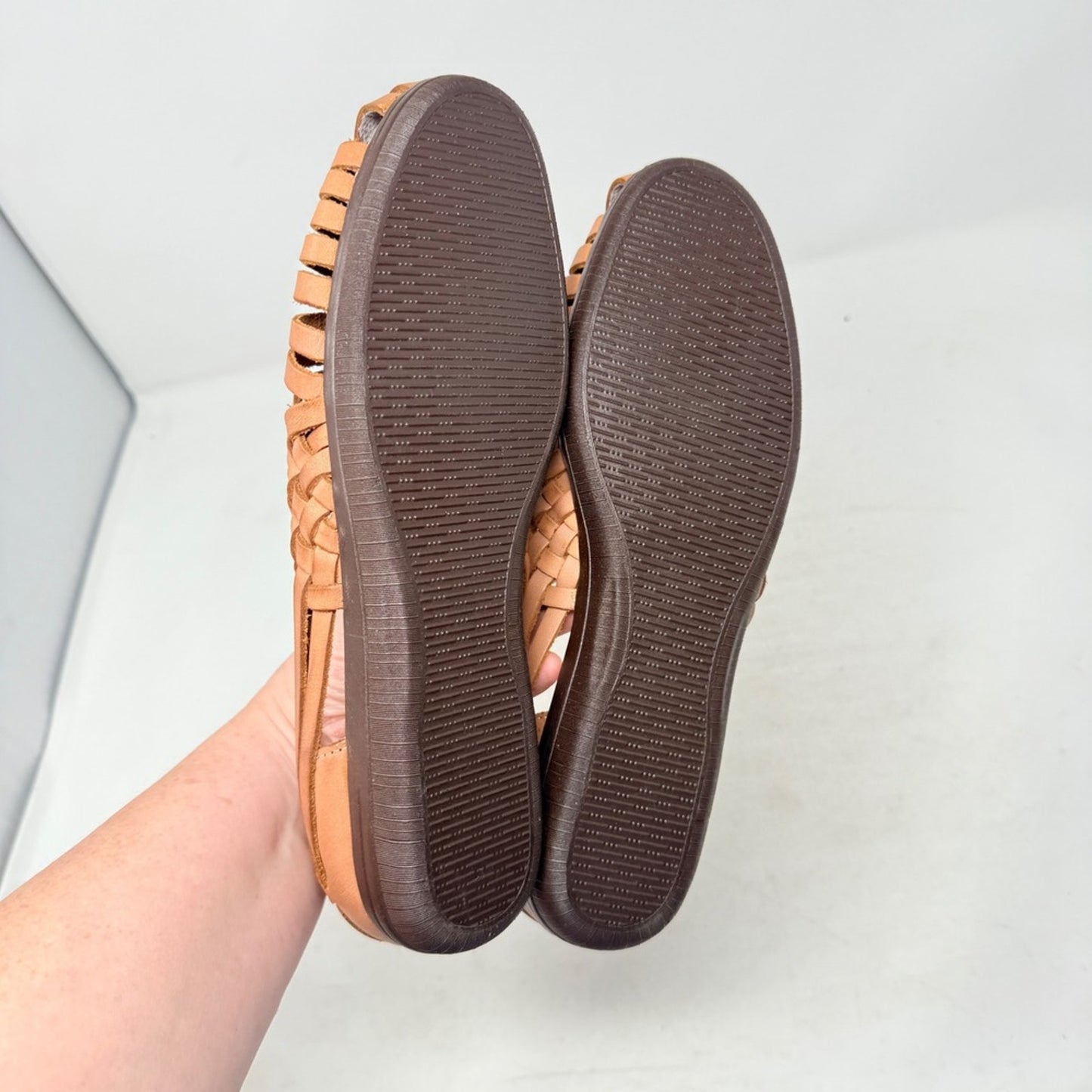 Softspots Comfortiva Trinidad Brown Leather Huarache Woven Sandals Size 10