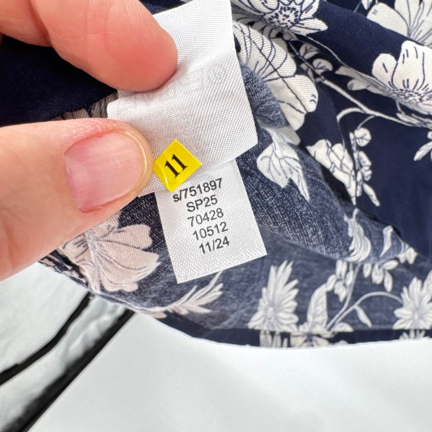 LOFT Navy Blue Floral Split Neck Boho Top Size S NWT Coastal Botanical Spring
