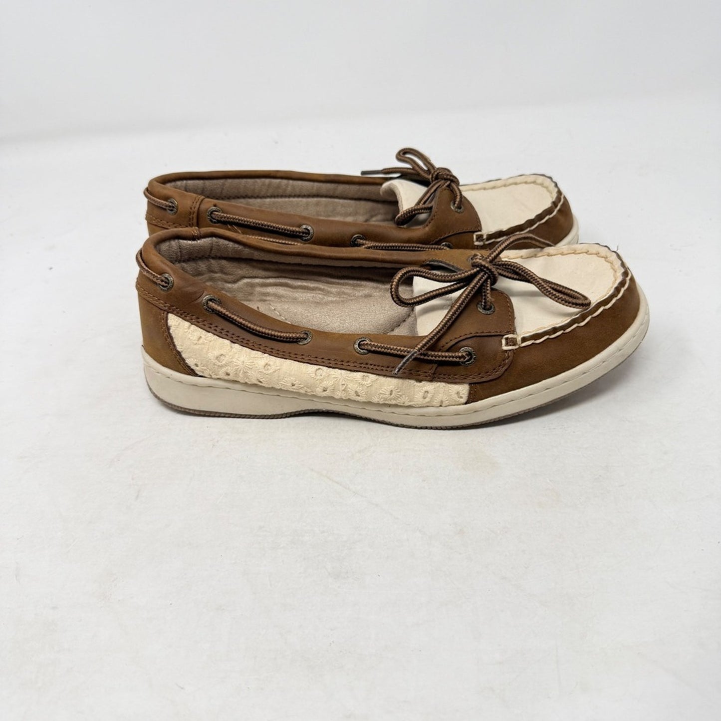 GH Bass Marlin Leather Boat Shoes Brown Ivory Lace Up Nautical Loafer Size 7.5M