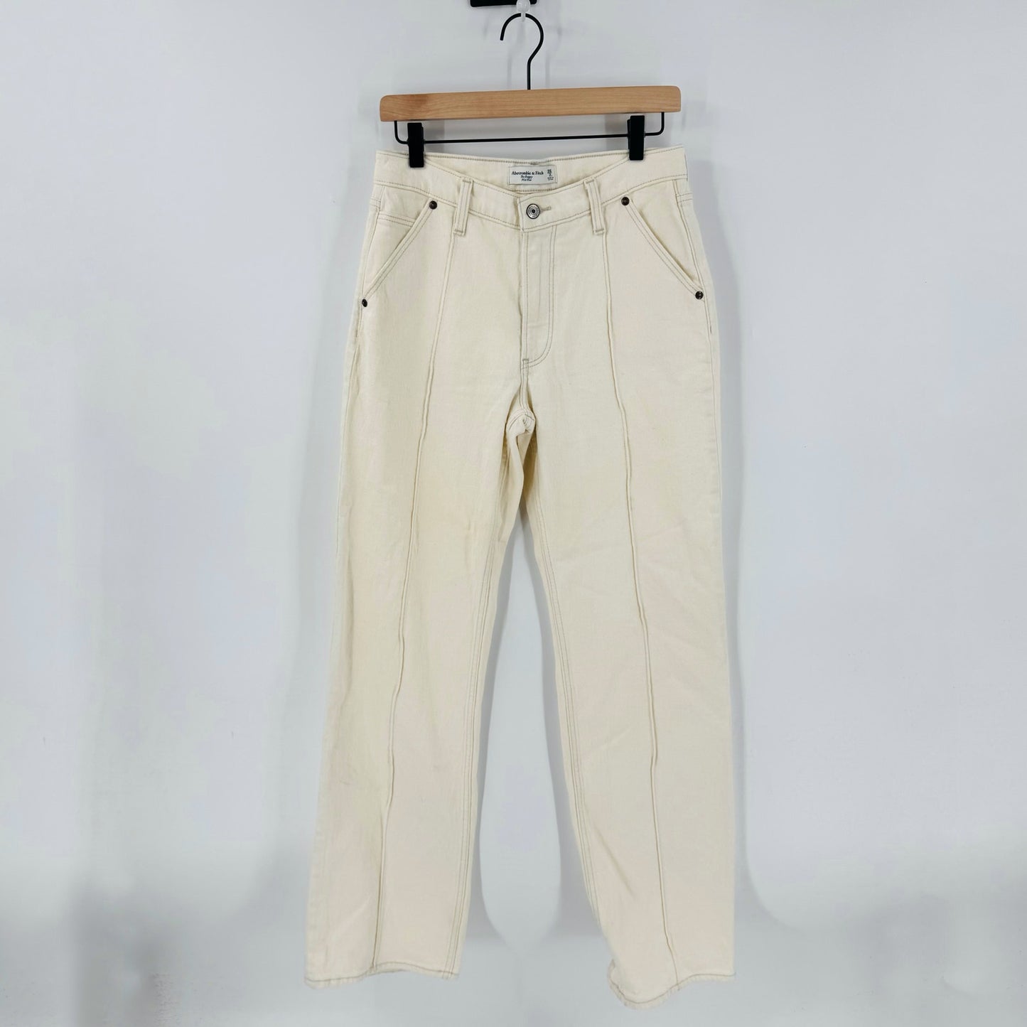 Abercrombie & Fitch Baggy High Rise Jeans Cream White Size 2 Clean Neutral