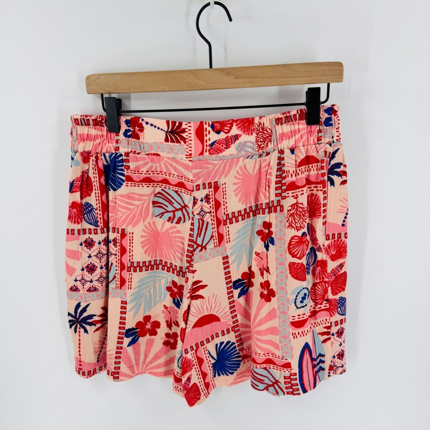 Robert Louis Shorts Elastic Waist Pull On Tie Front Rayon Printed Pattern Size M