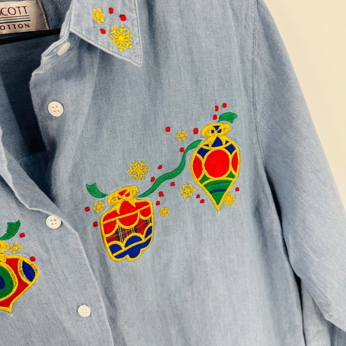 Vintage Karen Scott Chambray Button Down Christmas Ornament Embroidered Shirt L