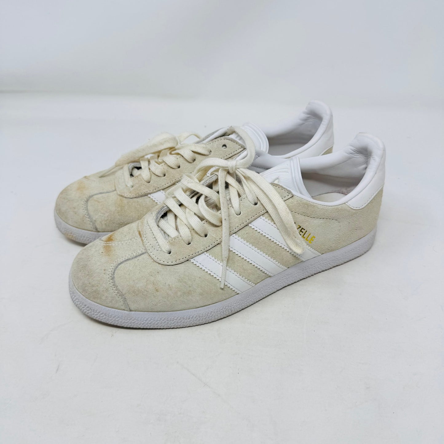 Adidas Gazelle Suede Sneakers Women’s Size 7.5 Beige White Classic Retro Shoes