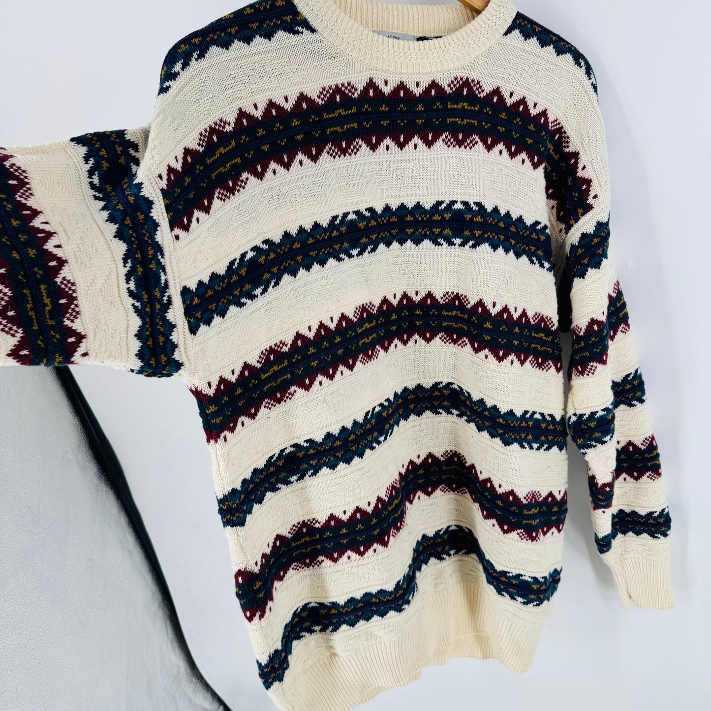 Vintage Van Huesen 417 Textured Knit Patterned Crewneck Pullover Sweater Size M