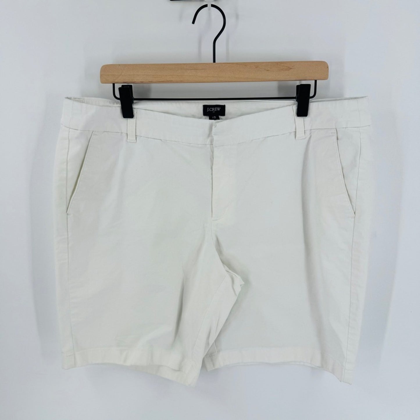 J. Crew Factory White Chino Shorts Size 16 White Stretch Preppy Coastal Nautical