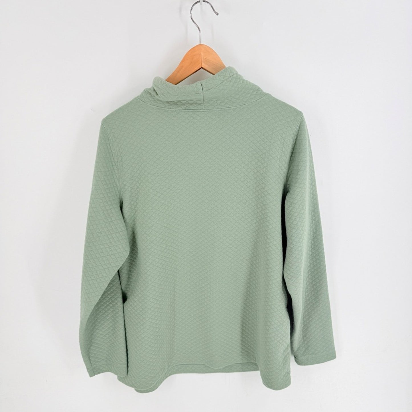 L.L. Bean Quilted Funnel Neck Pullover Sage Green Size LP Gorpcore Granola Soft