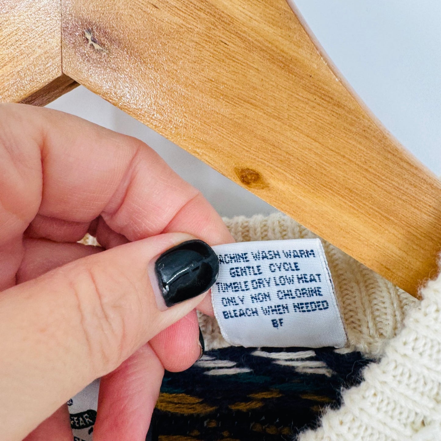 Vintage Van Huesen 417 Textured Knit Patterned Crewneck Pullover Sweater Size M