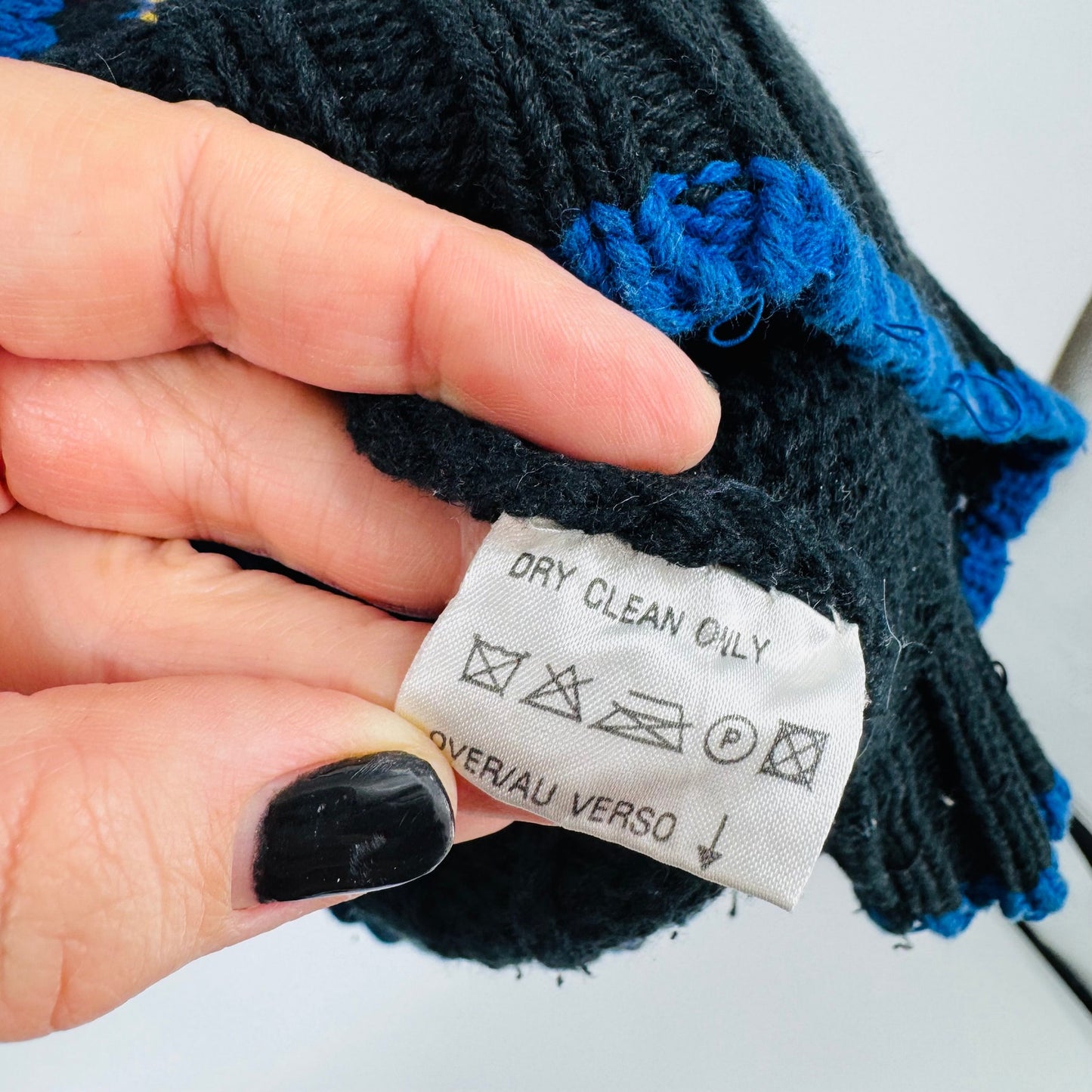 Vintage Liz Wear Knit Crewneck Bright Geo Pattern Black Sweater Size S Small