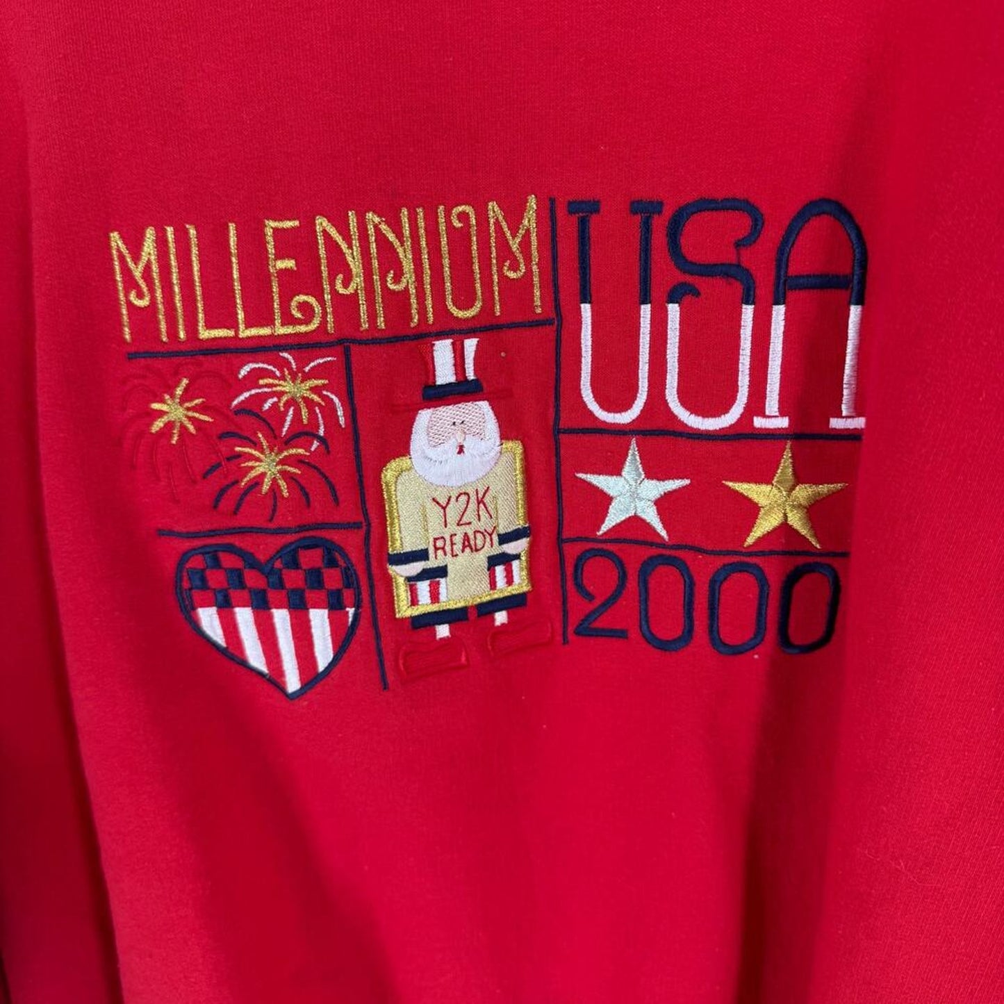 Y2K Millennium‎ USA 2000 Embroidered Red Sweatshirt Vintage XL Patriotic Vintage
