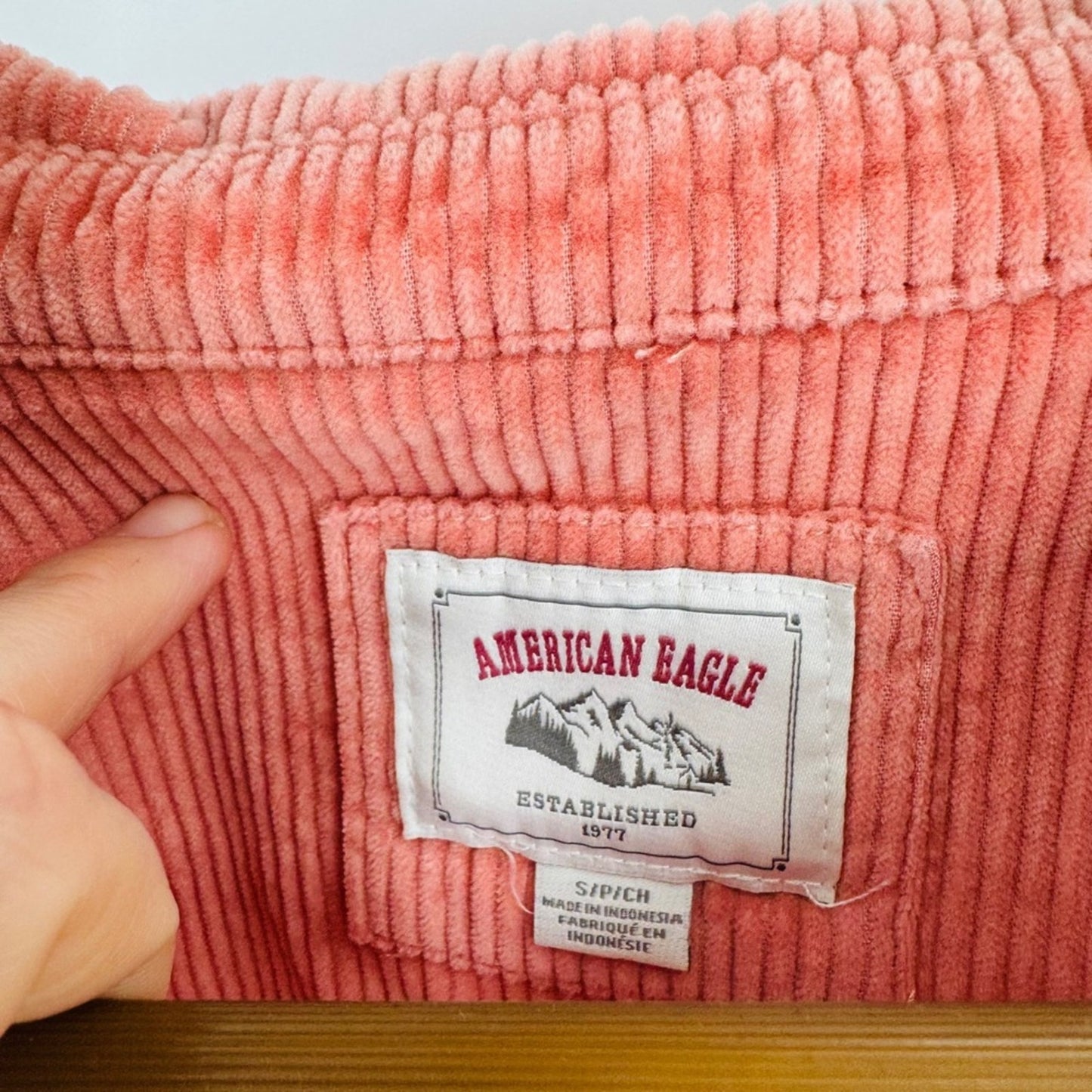 American Eagle Pink Wide Wale Corduroy Button Down Size S Coastal Soft Girl